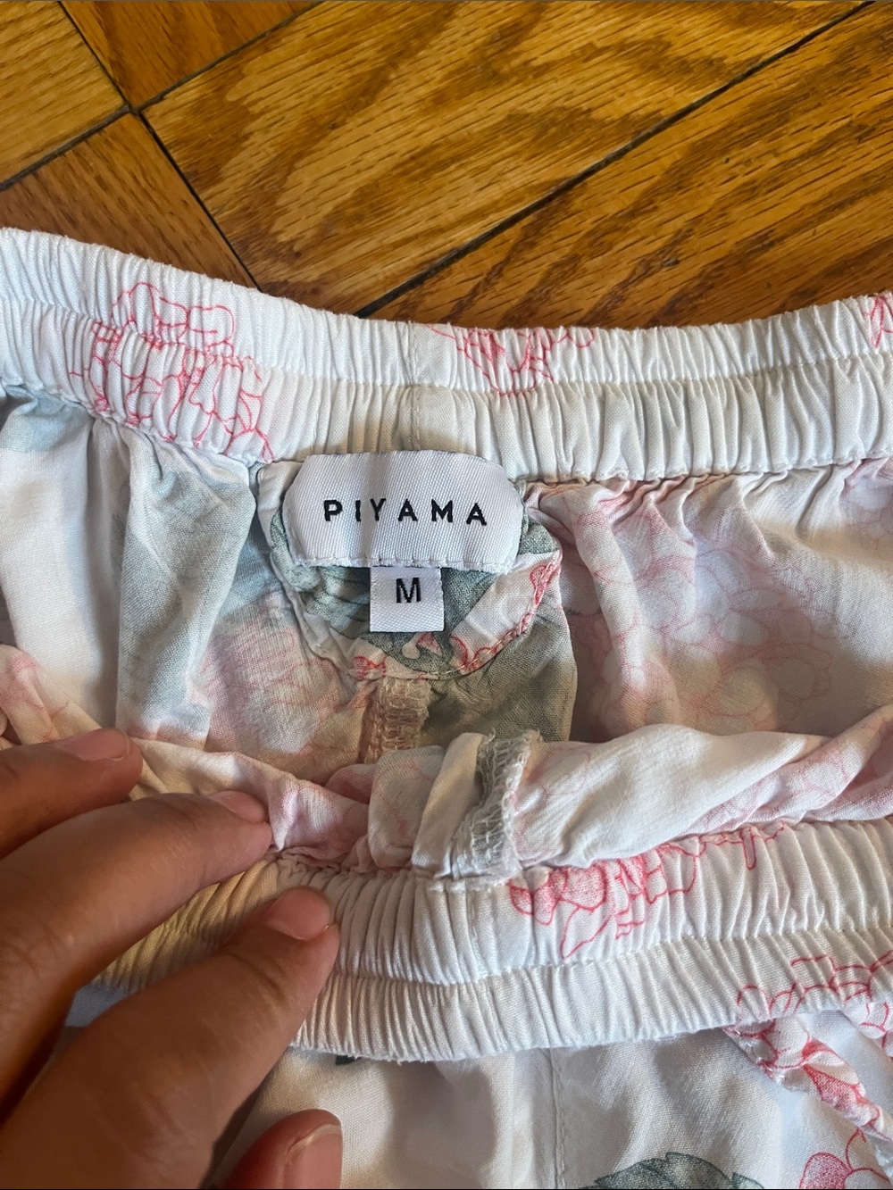 Piyama White & Pink Floral Hydrangea Short Pajama Set - Picture 9 of 16